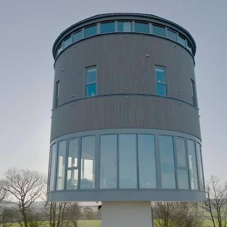Luxury Converted Water Tower In Flockton Villa Emley Exterior foto